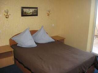 Гостиница Ассоль-Парк Симеиз Стандартный двухместный номер с 1 кроватью и видом на море-1
